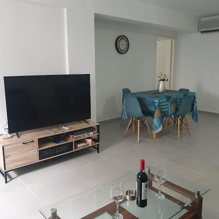 Nikolas Family Apartments Moirai Luaran gambar