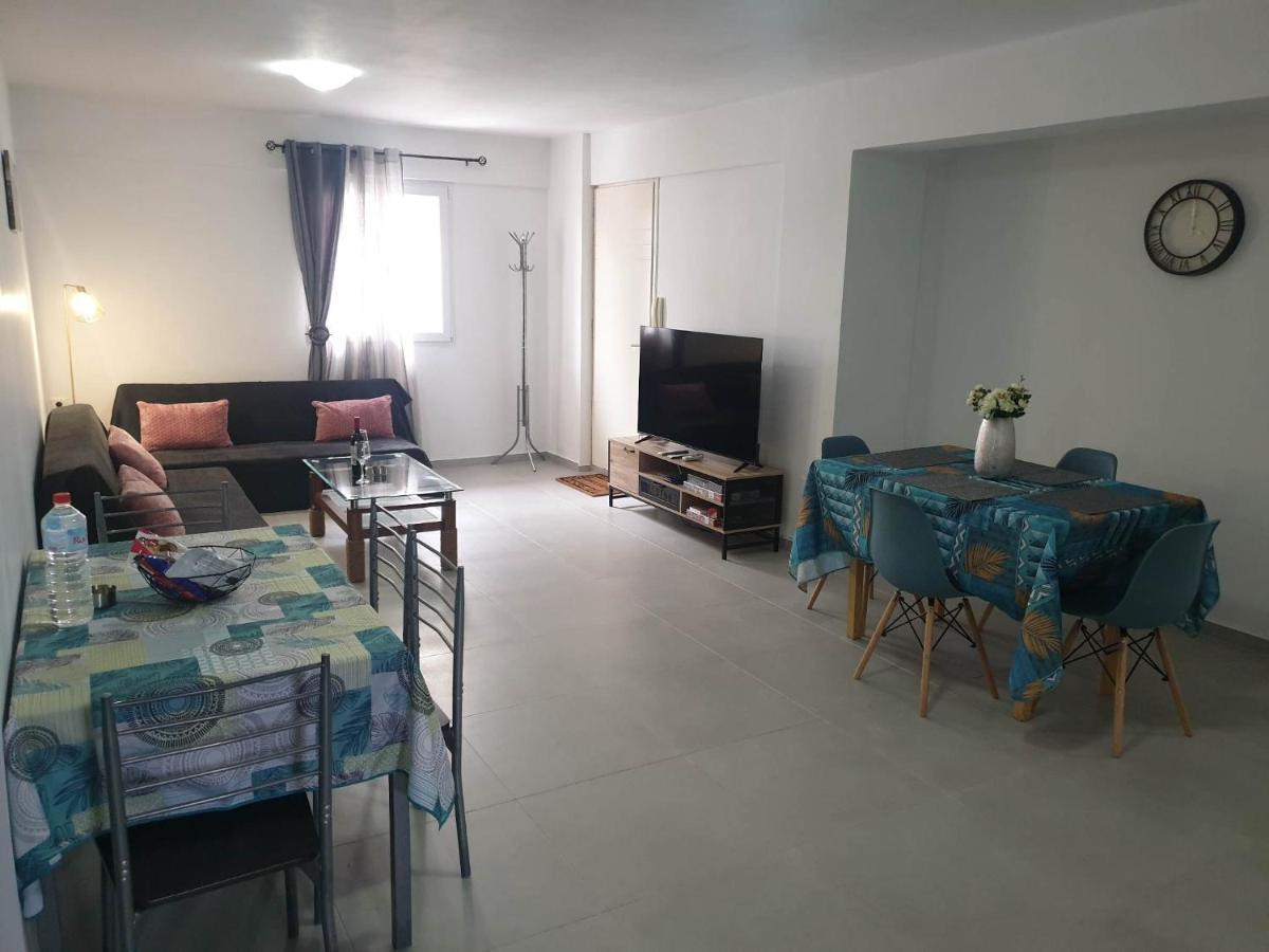 Nikolas Family Apartments Moirai Luaran gambar